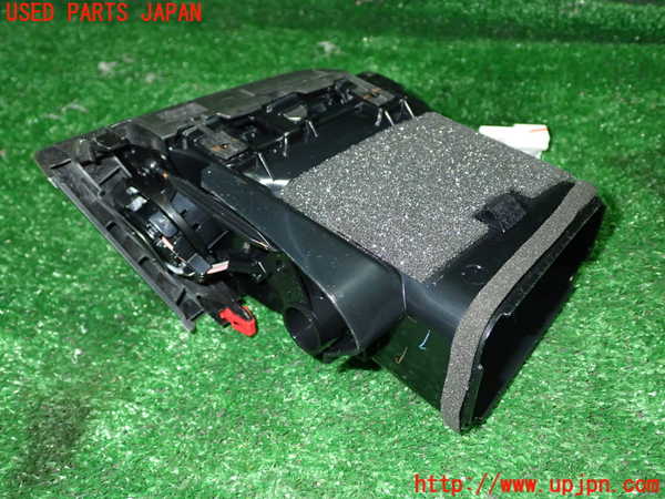 1UPJ-9235277526]ハリアー ハイブリッド(AVU65W)エアコン吹き出し口1 (左) 中古_3