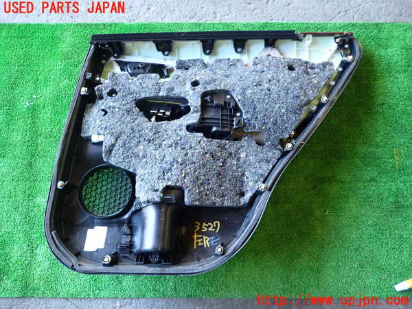 1UPJ-9235271324]ハリアー ハイブリッド(AVU65W)左後ドア内張り 中古_5