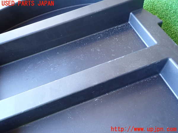 1UPJ-9235277773]ハリアー ハイブリッド(AVU65W)ラゲッジトレイ3 中古_2