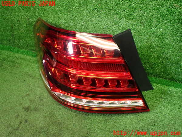 1UPJ-9235281536]ベンツ E300(212055C)(212)左テールランプ 中古_2