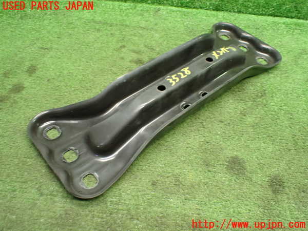 1UPJ-9235285296]ベンツ E300(212055C)(212)メンバー1 中古_2