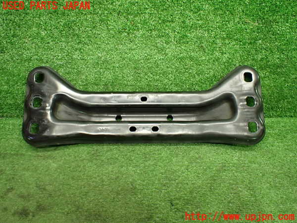 1UPJ-9235285296]ベンツ E300(212055C)(212)メンバー1 中古_4