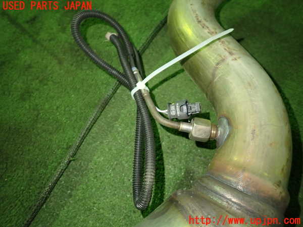 1UPJ-9235282651]ベンツ E300(212055C)(212)センターパイプ1 中古_3