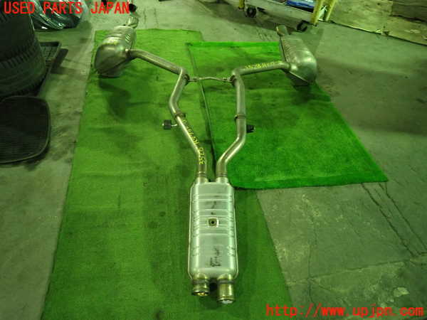 1UPJ-9235282671]ベンツ E300(212055C)(212)リアマフラー1 中古_2
