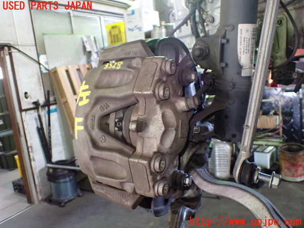 1UPJ-9235284085]ベンツ E300(212055C)(212)左フロントキャリパー 中古_2
