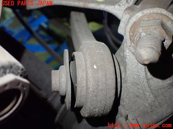 1UPJ-9235285146]ベンツ E300(212055C)(212)右リアアッパーアーム1 中古_2