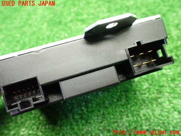 1UPJ-9235286151]ベンツ E300(212055C)(212)コンピューター6 中古_3