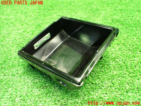 1UPJ-9235287821]ベンツ E300(212055C)(212)灰皿1 中古_2