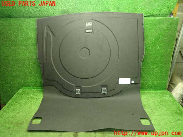 1UPJ-9235287771]ベンツ E300(212055C)(212)ラゲッジトレイ1 中古_4