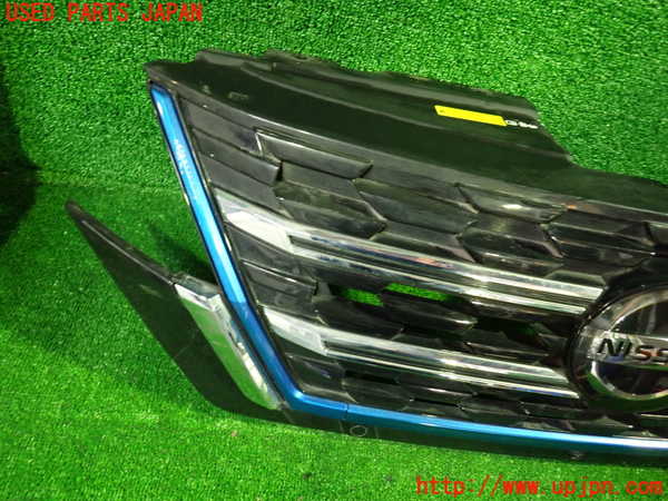 1UPJ-9235291050]セレナ e-POWER(HC27)ラジエターグリル 中古_3