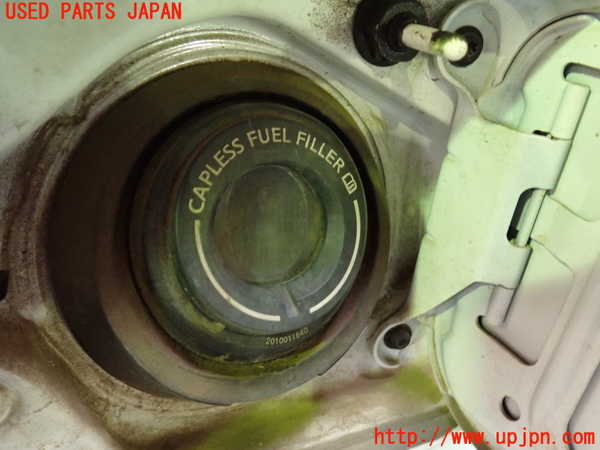 1UPJ-9235291690]セレナ e-POWER(HC27)フューエルリッド 中古_3