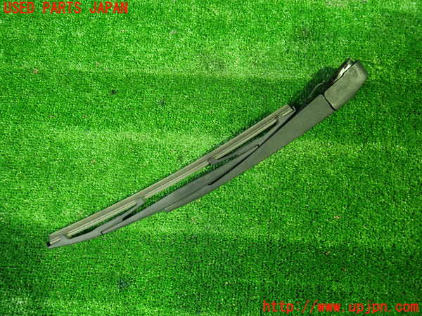 1UPJ-9235291661]セレナ e-POWER(HC27)リアワイパーアーム1 中古_2