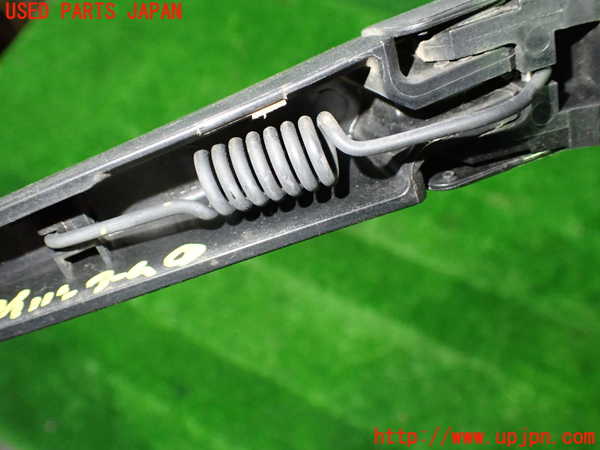 1UPJ-9235291661]セレナ e-POWER(HC27)リアワイパーアーム1 中古_3