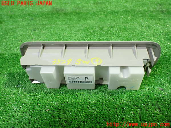 1UPJ-9235296310]セレナ e-POWER(HC27)スイッチ5 (エアコン、MODE) 中古_2