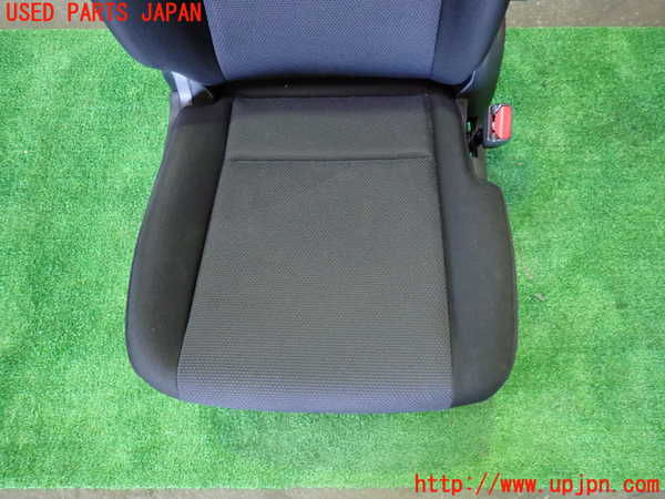1UPJ-9235297035]セレナ e-POWER(HC27)運転席シート 中古_3