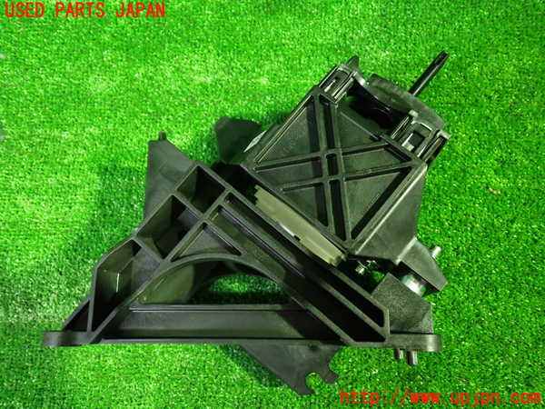 1UPJ-9235297555]セレナ e-POWER(HC27)ATシフトレバー 中古_2