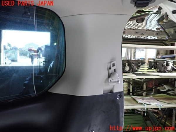 1UPJ-9235297675]セレナ e-POWER(HC27)右リアピラートリム 中古_3