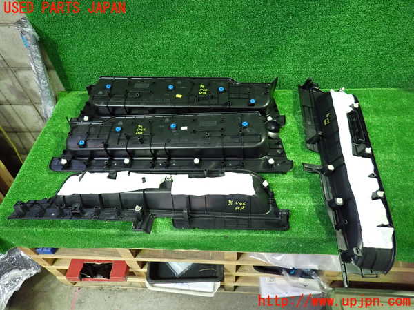 1UPJ-9235297740]セレナ e-POWER(HC27)スカッフプレート 中古_2