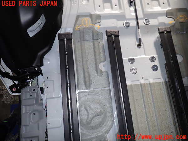 1UPJ-9235297496]セレナ e-POWER(HC27)シートレール1 (右) 中古_2