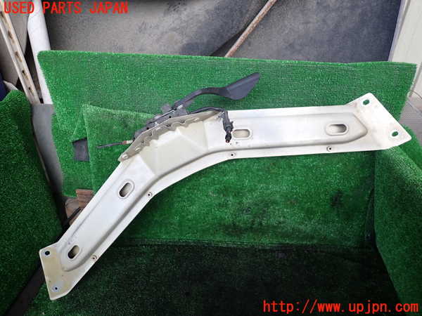 1UPJ-9235301040]マセラティ・クアトロポルテ(MQP)アッパーコアサポート 中古_3