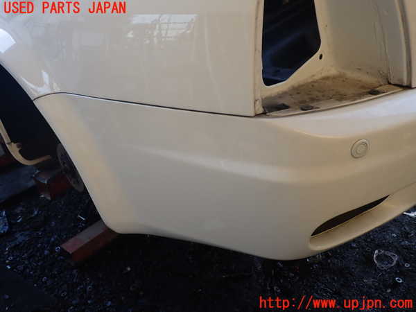1UPJ-9235301610]マセラティ・クアトロポルテ(MQP)リアバンパー 中古_4