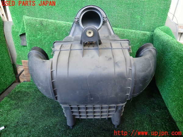 1UPJ-9235302560]マセラティ・クアトロポルテ(MQP)エアクリーナーボックス 中古_2