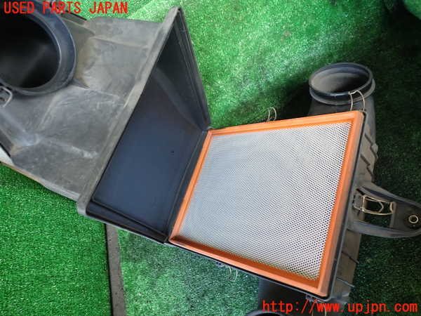 1UPJ-9235302560]マセラティ・クアトロポルテ(MQP)エアクリーナーボックス 中古_3