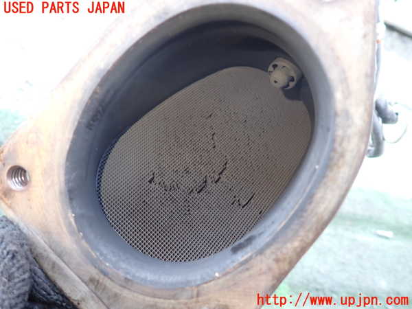 1UPJ-9235302662]マセラティ・クアトロポルテ(MQP)触媒2 中古_3