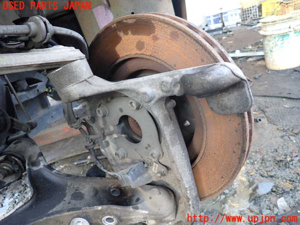 1UPJ-9235304295]マセラティ・クアトロポルテ(MQP)左フロントナックルハブ 中古_2