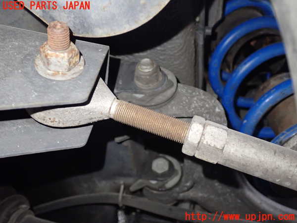 1UPJ-9235305205]マセラティ・クアトロポルテ(MQP)右リアロアアーム2 中古_2