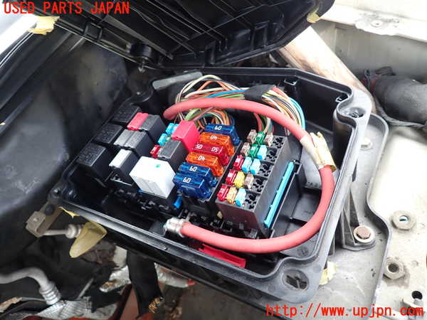 1UPJ-9235306741]マセラティ・クアトロポルテ(MQP)ヒューズボックス1 中古_3