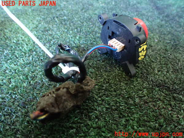 1UPJ-9235306290]マセラティ・クアトロポルテ(MQP)ハザードスイッチ 中古_2