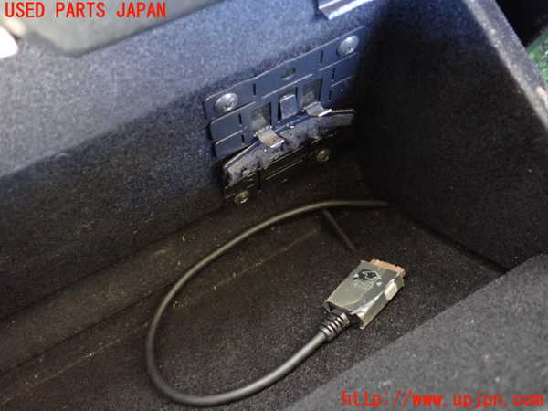 1UPJ-9235307516]マセラティ・クアトロポルテ(MQP)グローブボックス1 (ジャンク品) 中古_3