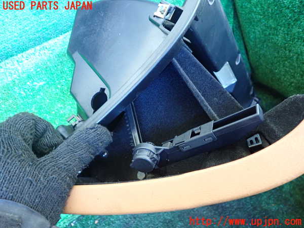 1UPJ-9235307516]マセラティ・クアトロポルテ(MQP)グローブボックス1 (ジャンク品) 中古_4