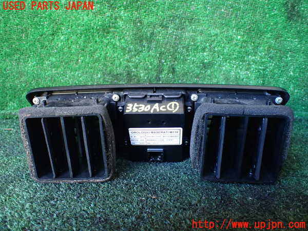 1UPJ-9235307526]マセラティ・クアトロポルテ(MQP)エアコン吹き出し口1 (真中) 中古_3