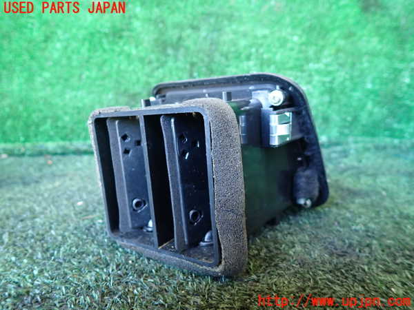 1UPJ-9235307527]マセラティ・クアトロポルテ(MQP)エアコン吹き出し口2 (右) (ジャンク品) 中古_2