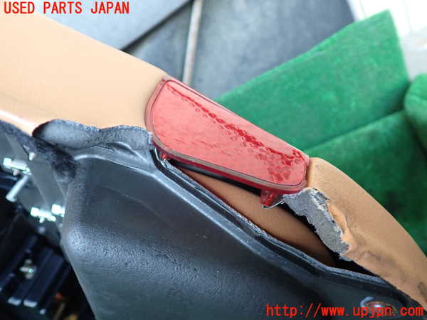 1UPJ-9235301264]マセラティ・クアトロポルテ(MQP)左前ドア内張り (ジャンク品) 中古_5