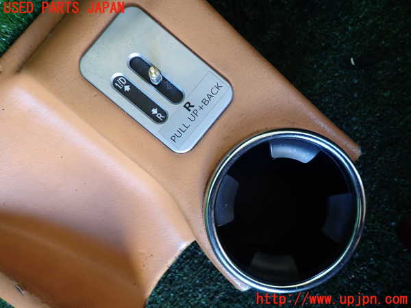 1UPJ-9235307810]マセラティ・クアトロポルテ(MQP)ドリンクホルダー 中古_2