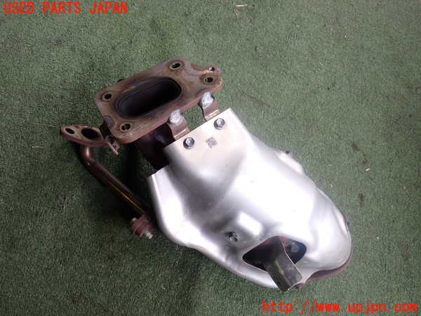 2UPJ-9235312041]ノート オーラ(AURA)(FE13)エキマニ1 触媒 マニバーター 中古_3