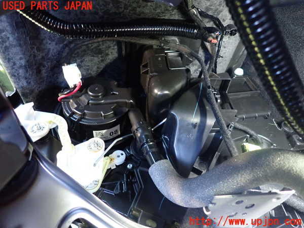 2UPJ-9235316081]ノート オーラ(AURA)(FE13)エバポレーター1 中古_2