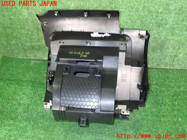 2UPJ-9235317516]ノート オーラ(AURA)(FE13)グローブボックス1 中古_4