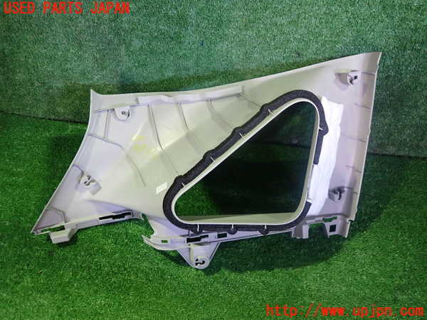 2UPJ-9235317675]ノート オーラ(AURA)(FE13)右リアピラートリム 中古_3