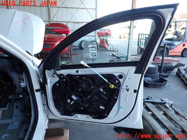 2UPJ-9235321230]BMW 118d(7M20)(F40)右前ドア (FUYAO 43R-011005 M5385)  中古_4