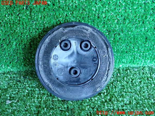 2UPJ-9235321631]BMW 118d(7M20)(F40)エンブレム1  中古_2