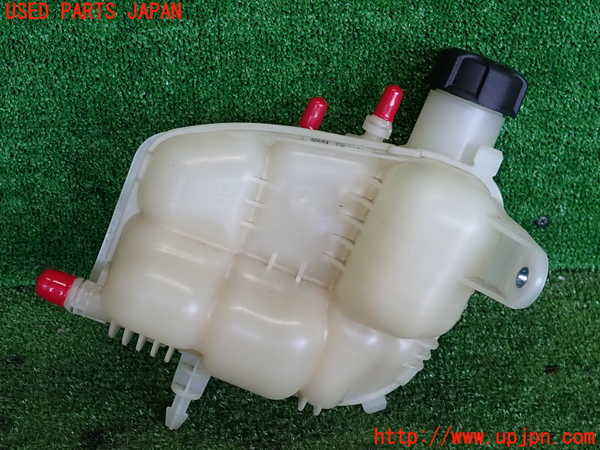 2UPJ-9235322410]BMW 118d(7M20)(F40)ラジエータータンク  中古_2