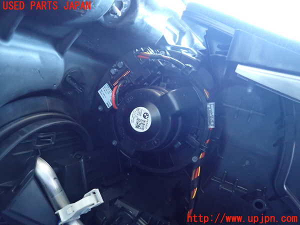 2UPJ-9235326081]BMW 118d(7M20)(F40)エバポレーター1 中古_2
