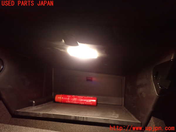 2UPJ-9235327516]BMW 118d(7M20)(F40)グローブボックス1 中古_4