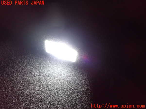 2UPJ-9235326413]BMW 118d(7M20)(F40)ルームランプ3 (ラゲッジ右側側面) 中古_4