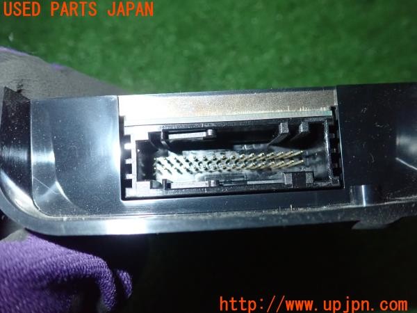3UPJ=9235330503]アウディ Q3 2.0TFSIクワトロ211PS(8UCPSF)前期 純正 99414-00008 ETC車載器 中古_4