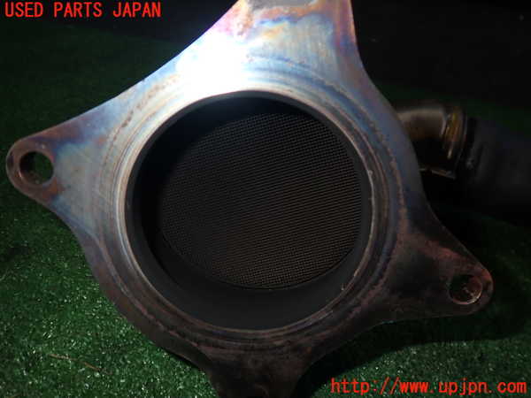 2UPJ-9235332661]アウディ・Q3(8UCPSF)触媒1 中古_3